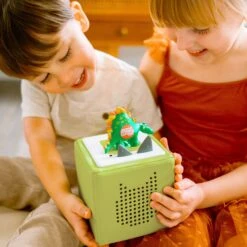 Laurie Berkner Tonie -Angebote Tonies Store Tonies PDP Assets laurie berkner lifestyle 2